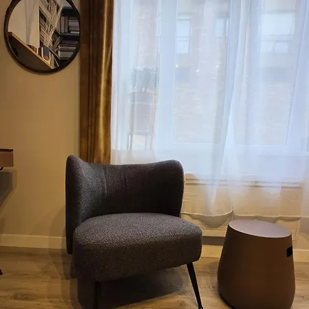 De La Nef D'or - Elegant Et Lumineux *