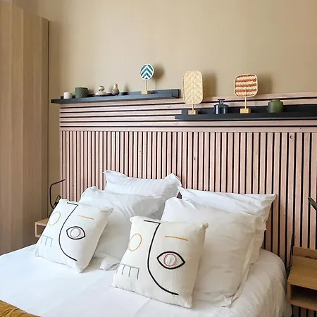 De La Nef D'or - Elegant Et Lumineux *